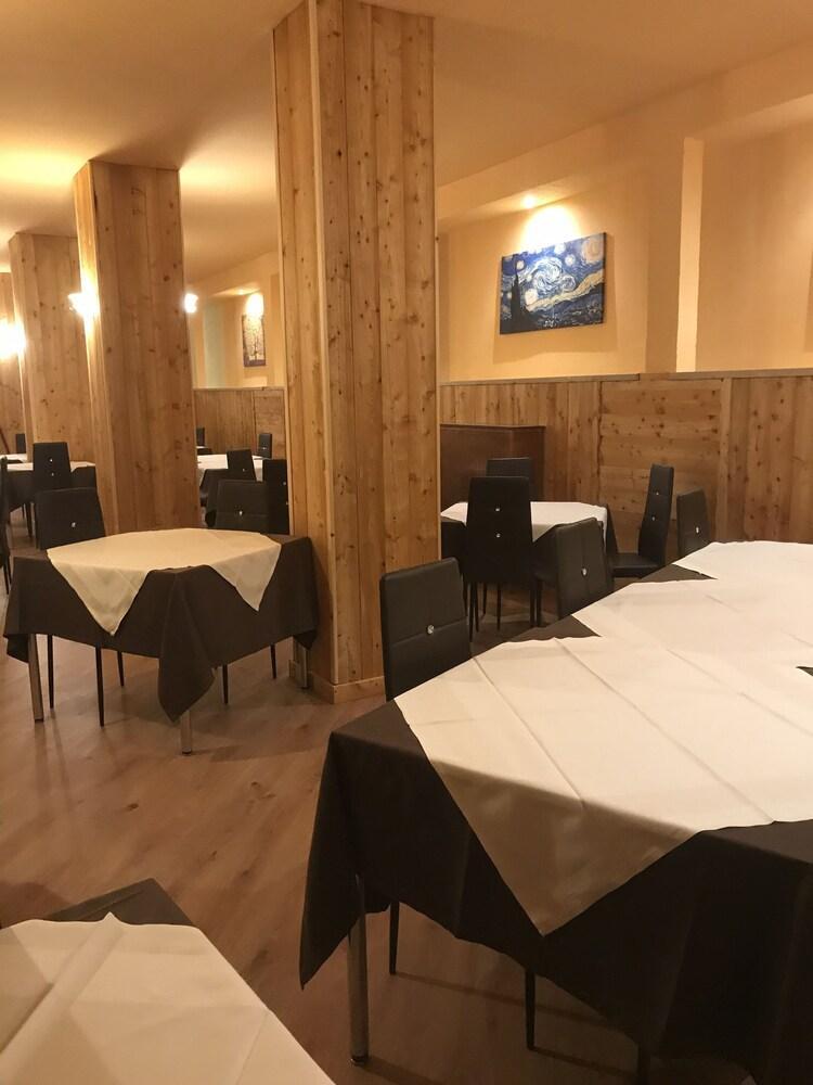 Hotel La Terrazza Oulx Dış mekan fotoğraf
